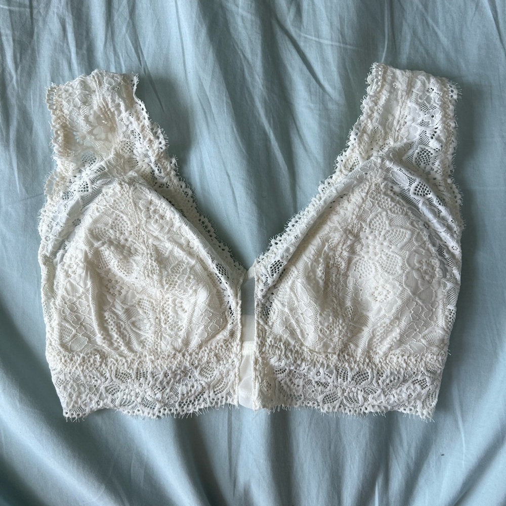 Aerie White Lace Bralette with Scalloped Edges